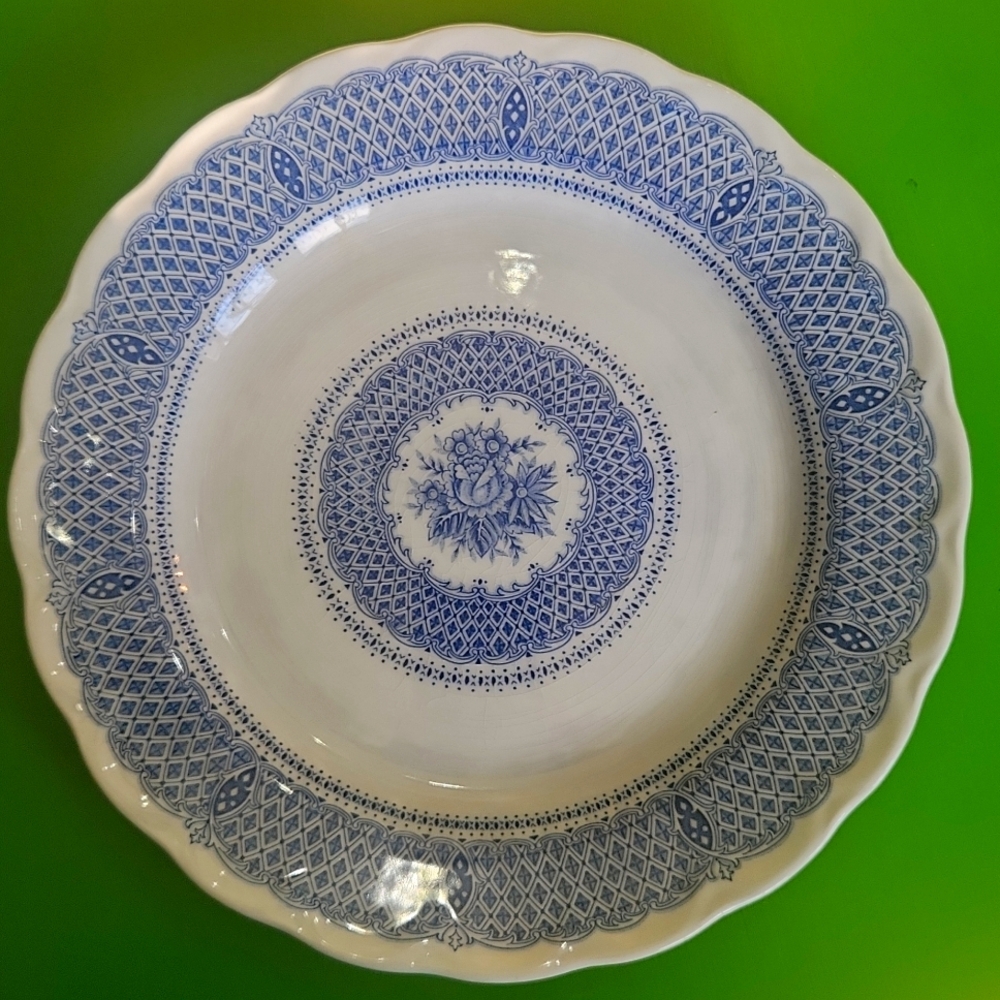 10" Vintage Dinner Plate Kingstone by Nikko "Heavenly Blue"
